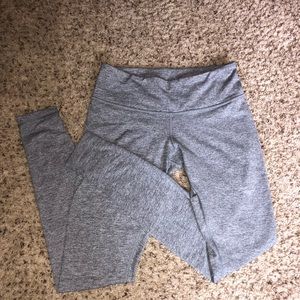 Lululemon Grey wunder under NWOT